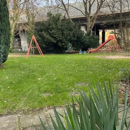 Phoenixhuette Am Baldeneysee In Kupferdreh 에센