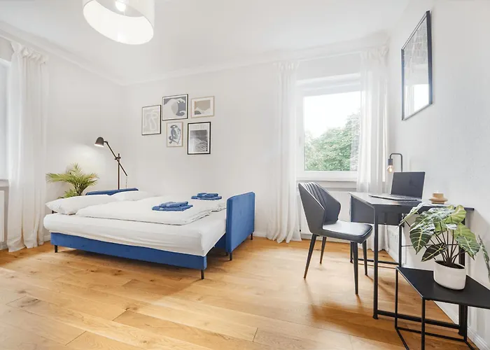 Phoenixhuette Am Baldeneysee In Kupferdreh